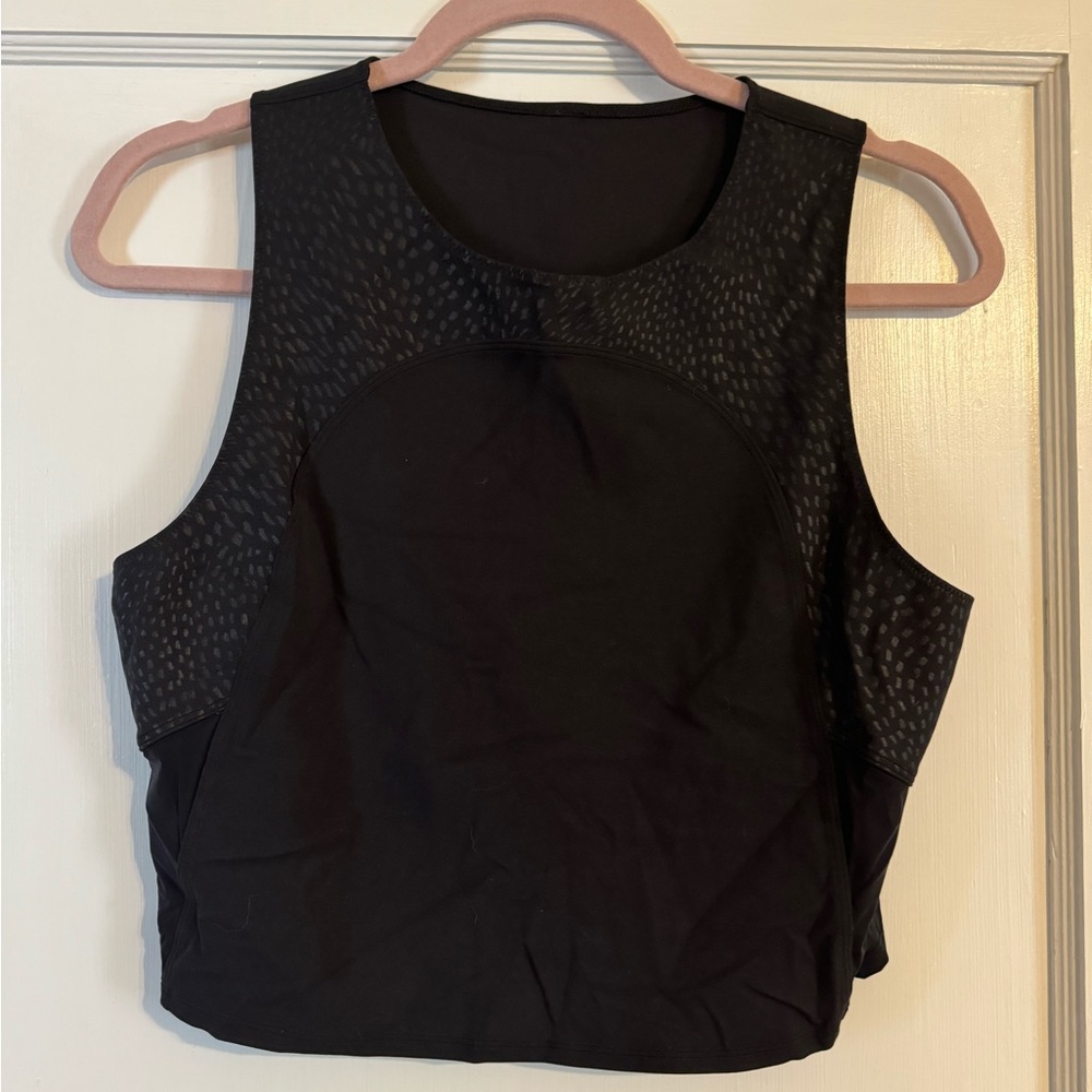 Lululemon cropped tank; size 8; black